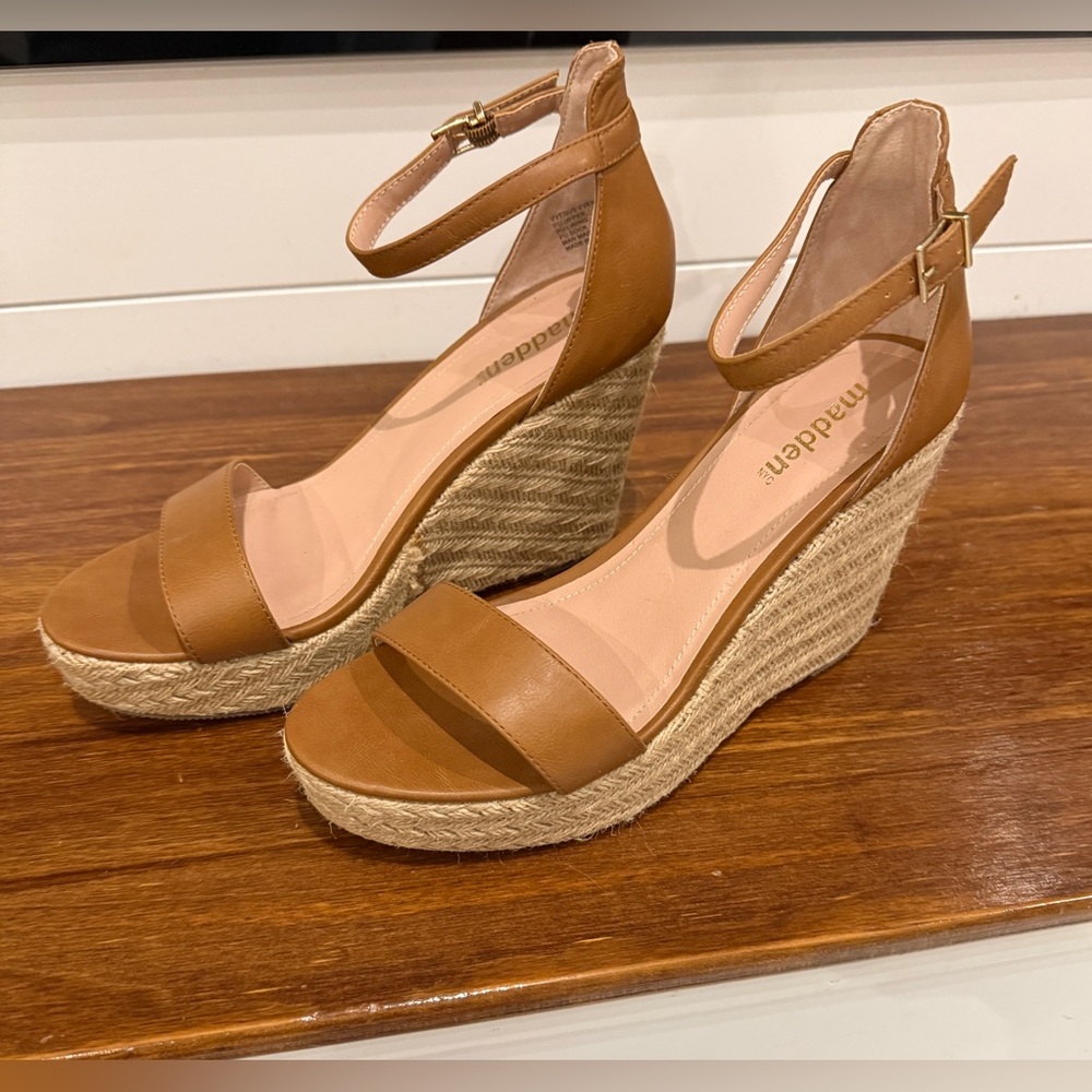 Madden Girl Tan Espadrille Wedge Sandals Ankle Strap Boho Platform Heels Sz 9.5